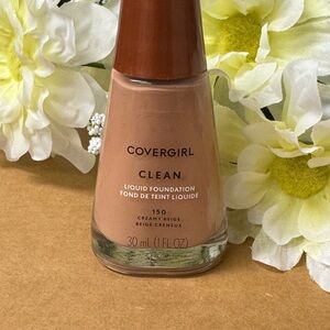 COVERGIRL Clean Liquid Foundation - Creamy Beige 150 NEW